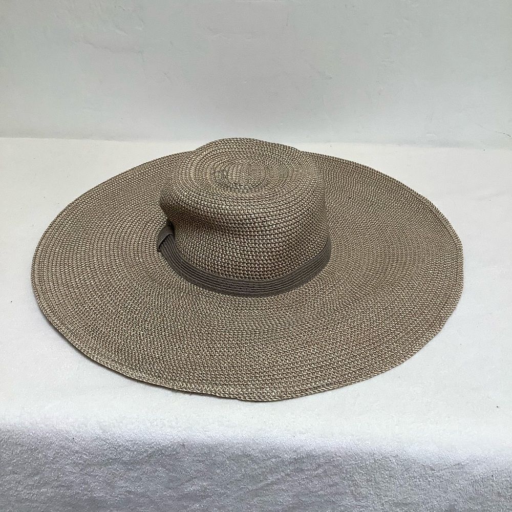 STRAW HAT FLOPPY 